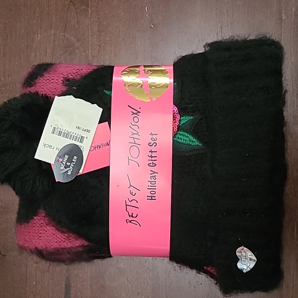 Beanie and Scarf Gift Set